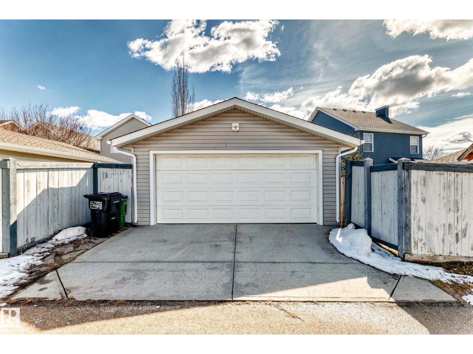 1520 70 ST SW, Edmonton