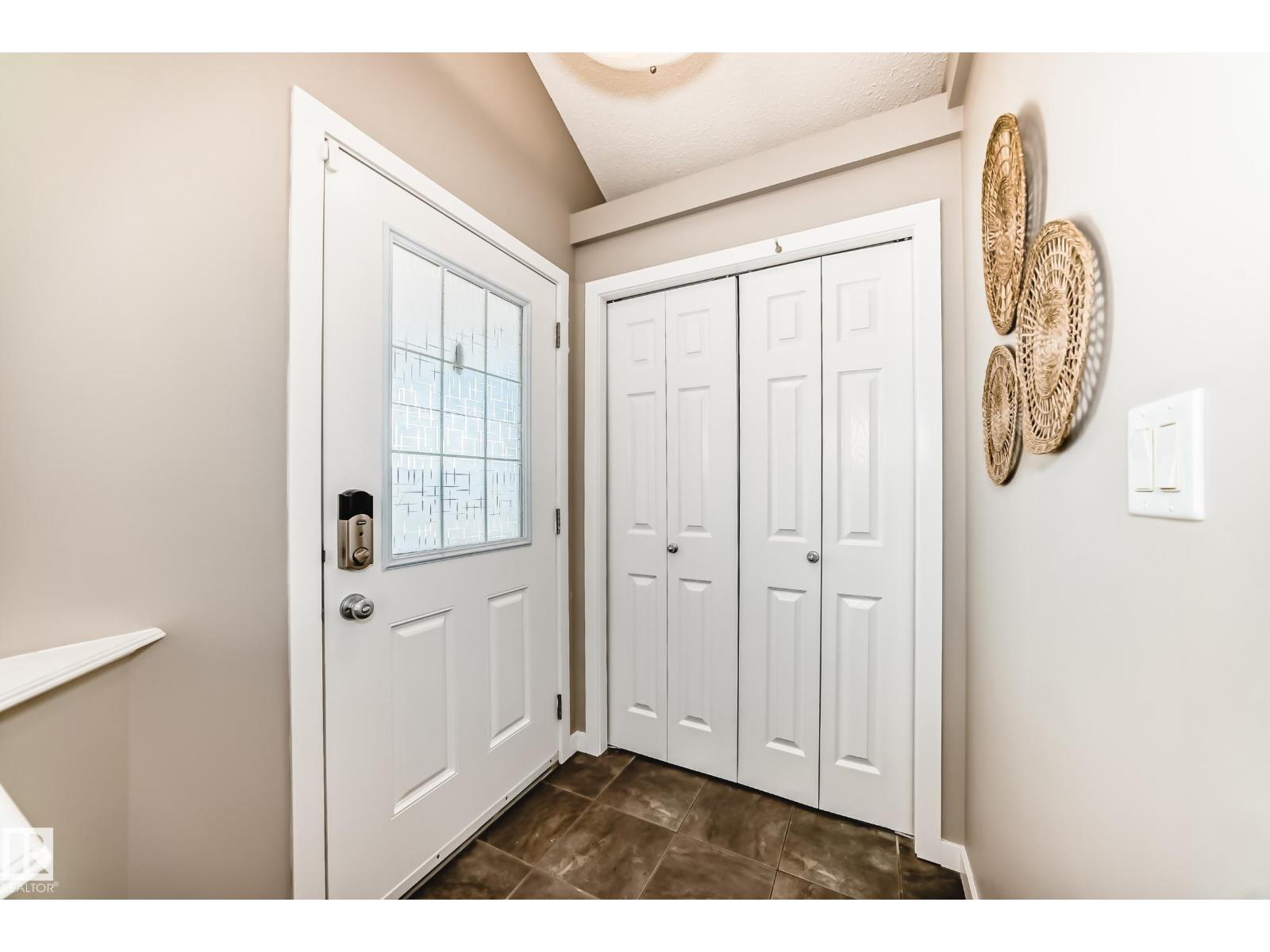 1520 70 ST SW, Edmonton