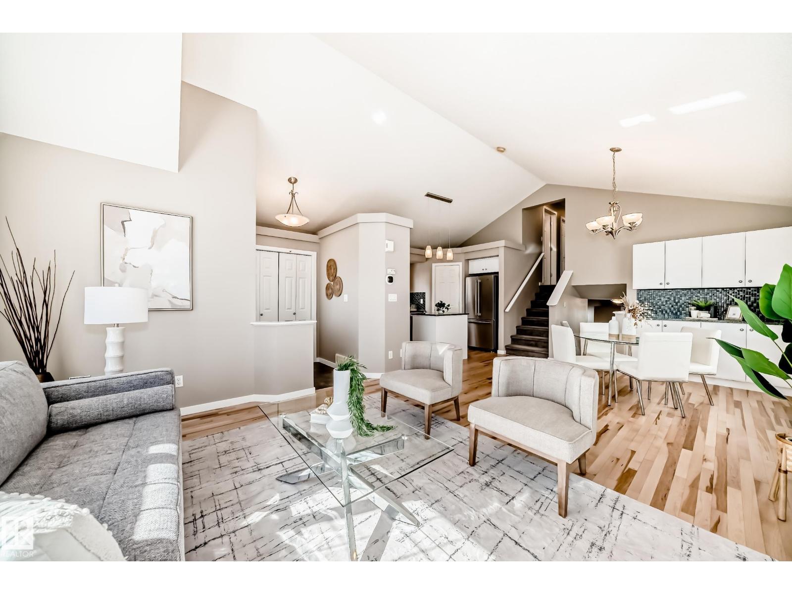 1520 70 ST SW, Edmonton