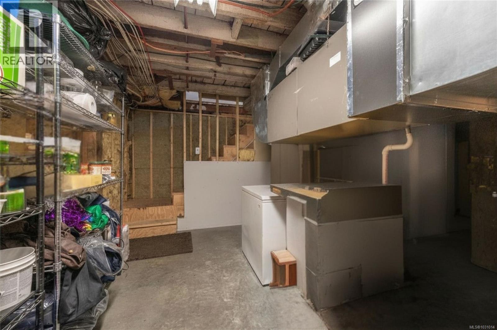 938 Ambassador Ave - 24