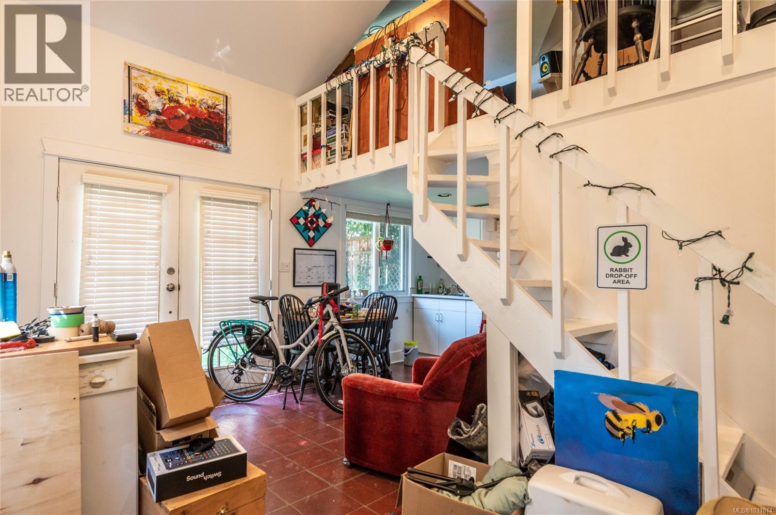 938 Ambassador Ave, Saanich