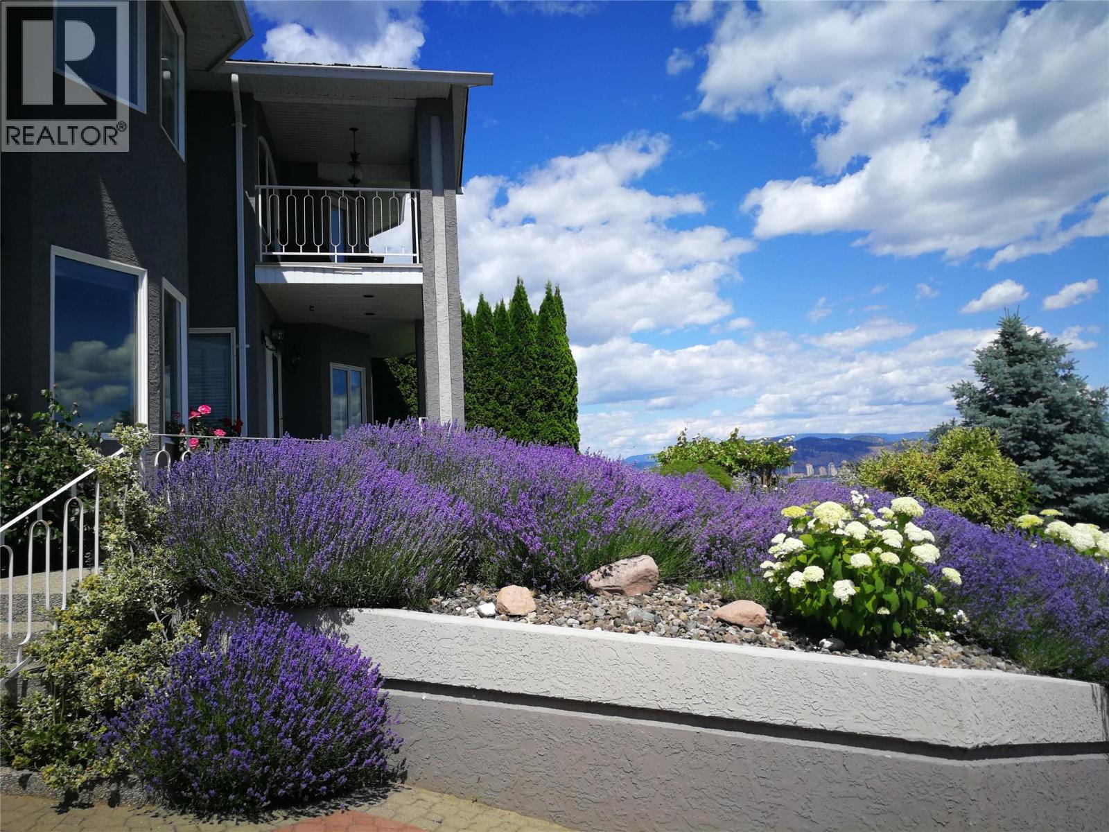  570 Casa Grande Drive, Kelowna