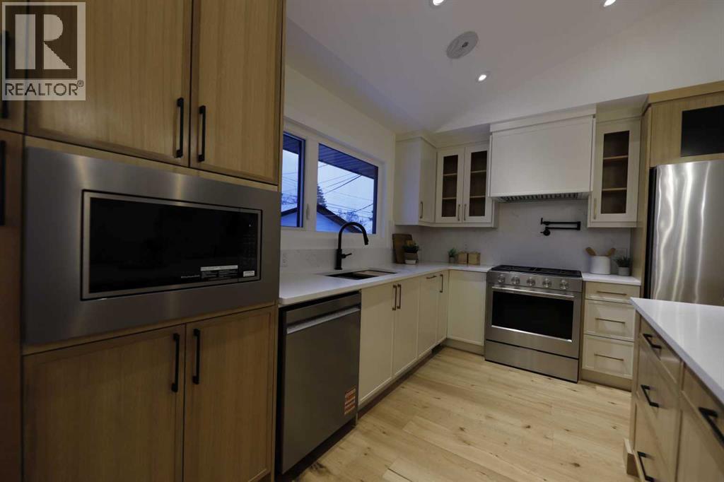 Single Family House Bungalow for Sale in  Lake Christina Way SE Lake Bonavista Calgary 