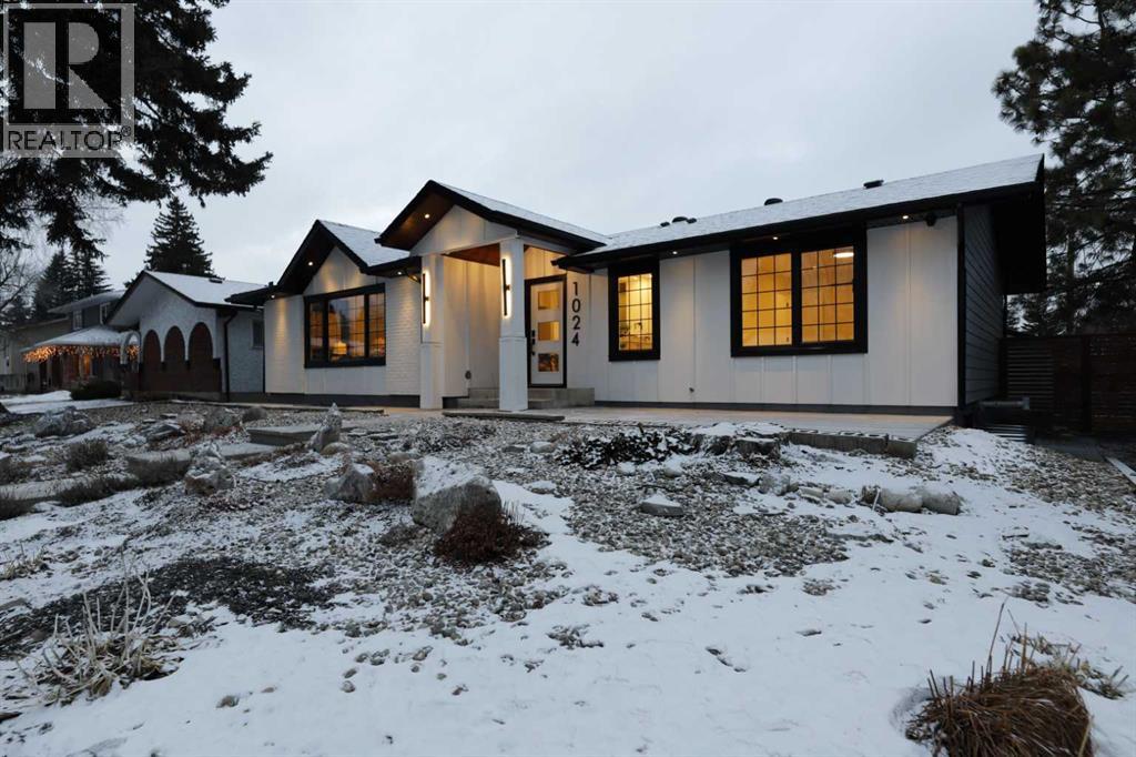 Single Family House Bungalow for Sale in  Lake Christina Way SE Lake Bonavista Calgary 