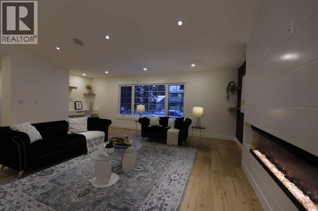 Single Family House Bungalow for Sale in  Lake Christina Way SE Lake Bonavista Calgary 