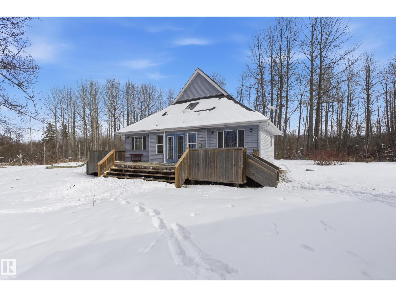 #112 +114 4418 HWY 633 - 8