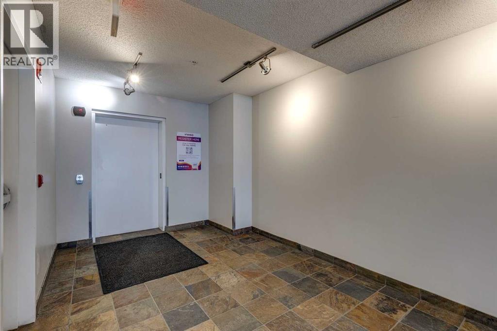 Single Family House for Sale in   Country Village Park NE Country Hills Village Calgary 