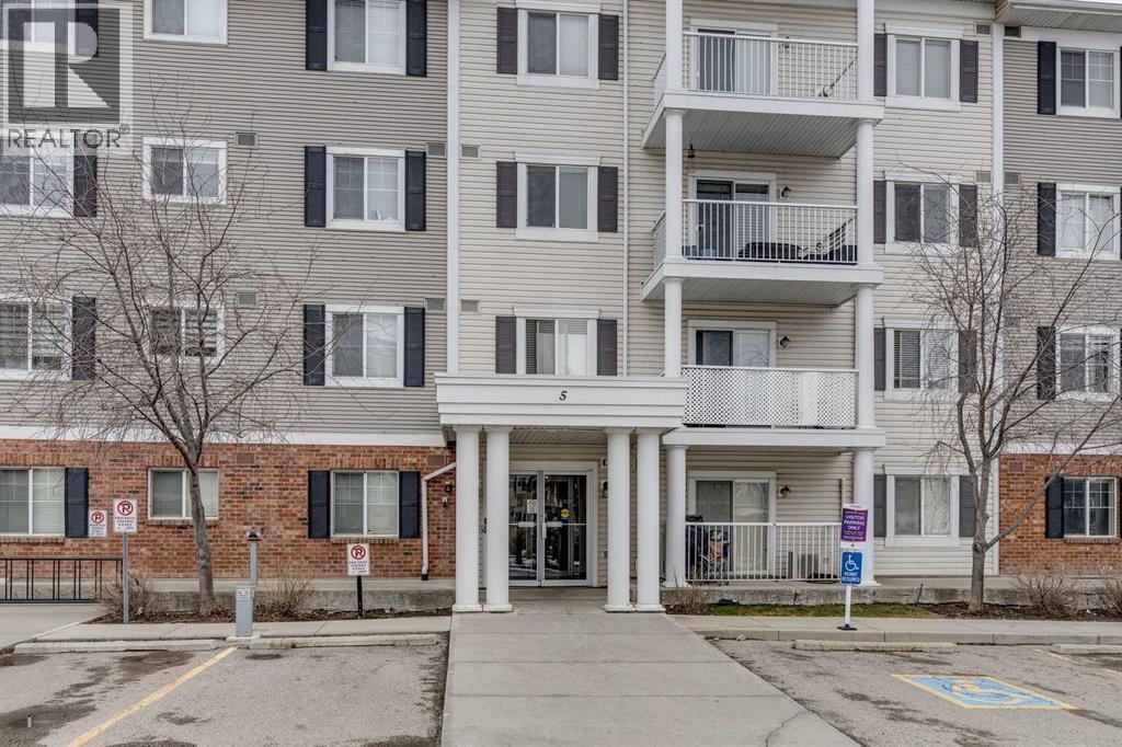 Single Family House for Sale in   Country Village Park NE Country Hills Village Calgary 