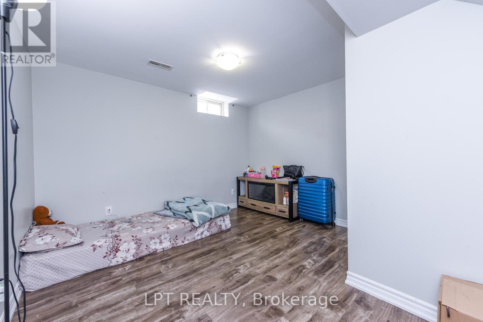 7 CHAPPARAL DRIVE - 39