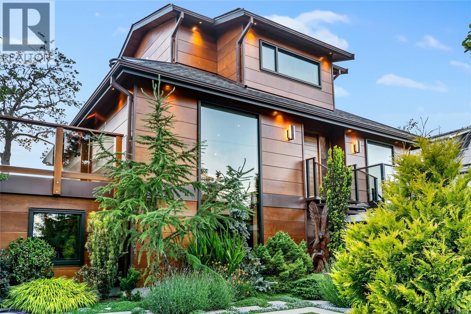 626 MONTEREY AVE - 3