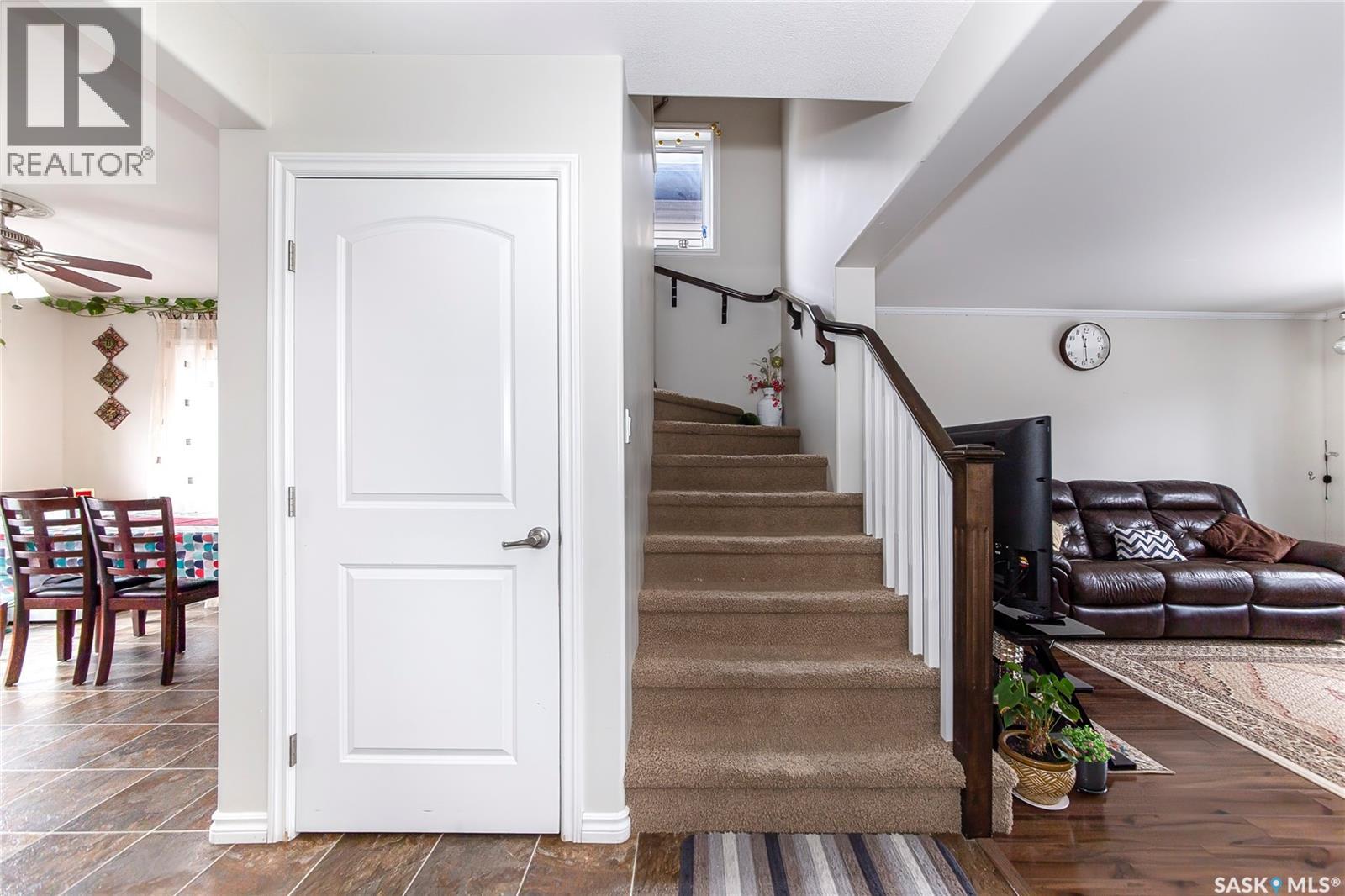 515 COAD CRESCENT - 17