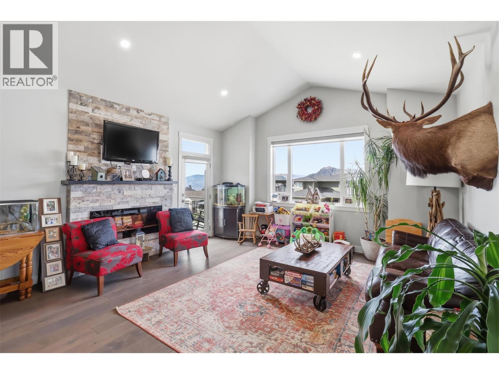 1580 EMERALD DRIVE - 14