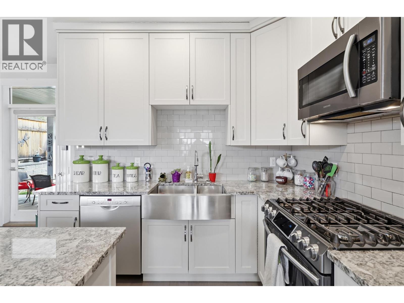 1580 EMERALD DRIVE - 10