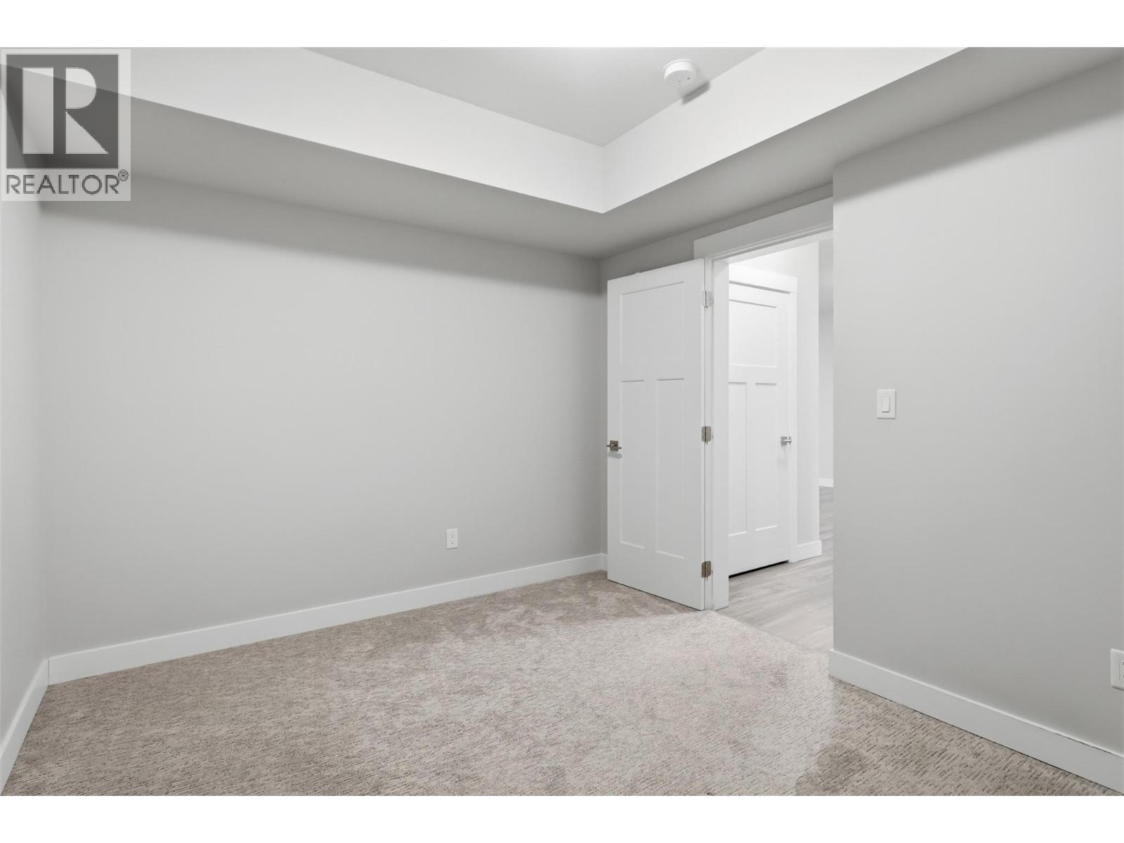 1580 EMERALD DRIVE - 45