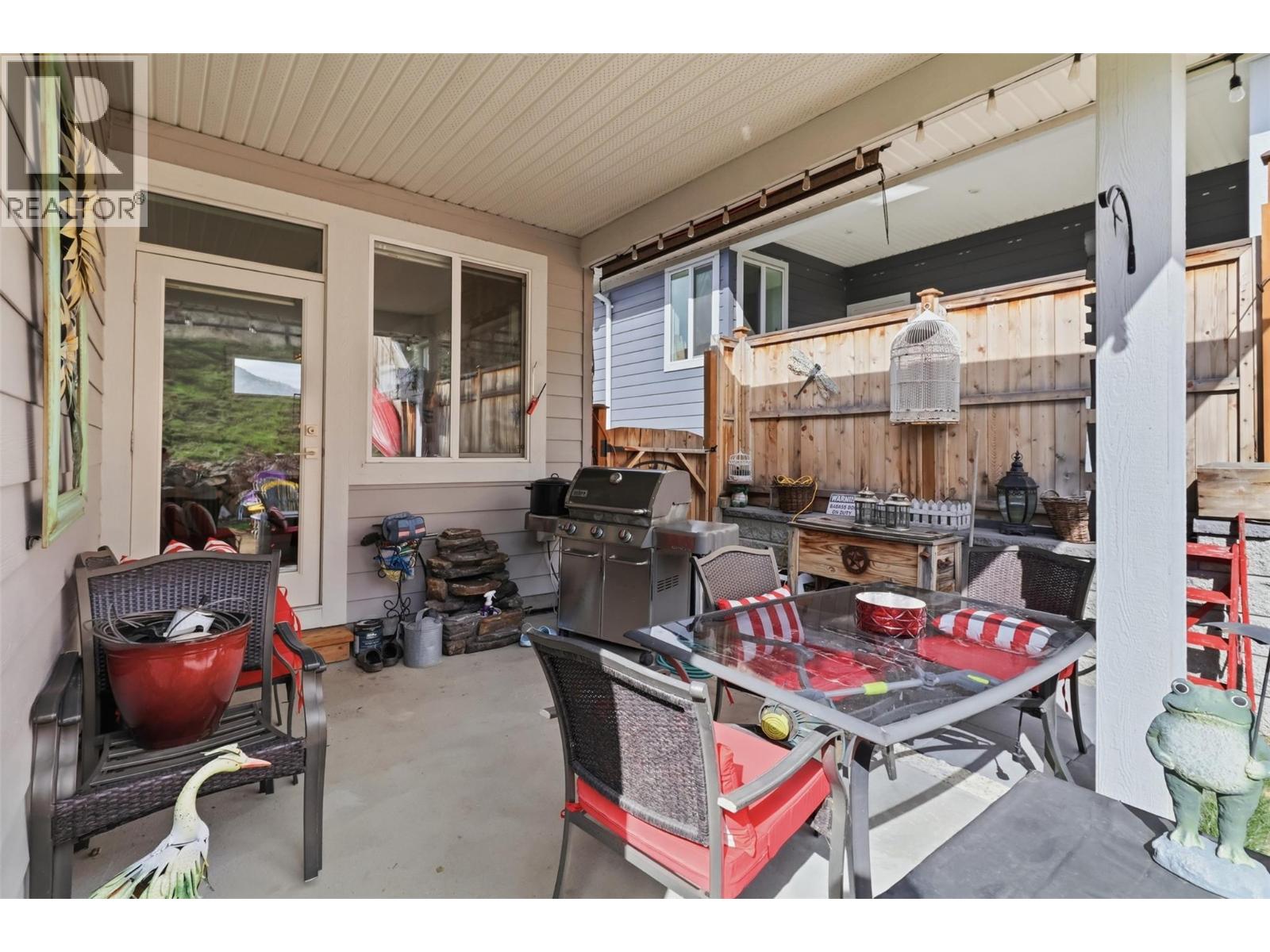 1580 EMERALD DRIVE - 32