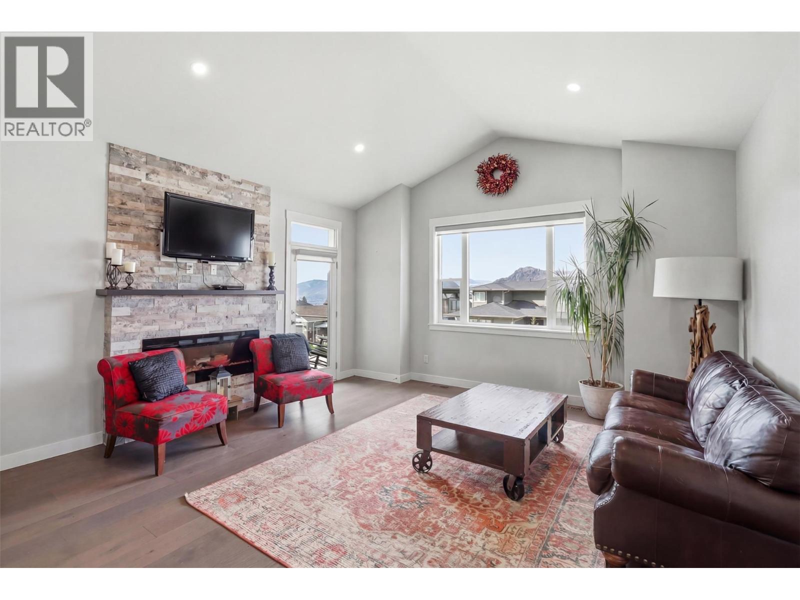 1580 EMERALD DRIVE - 58