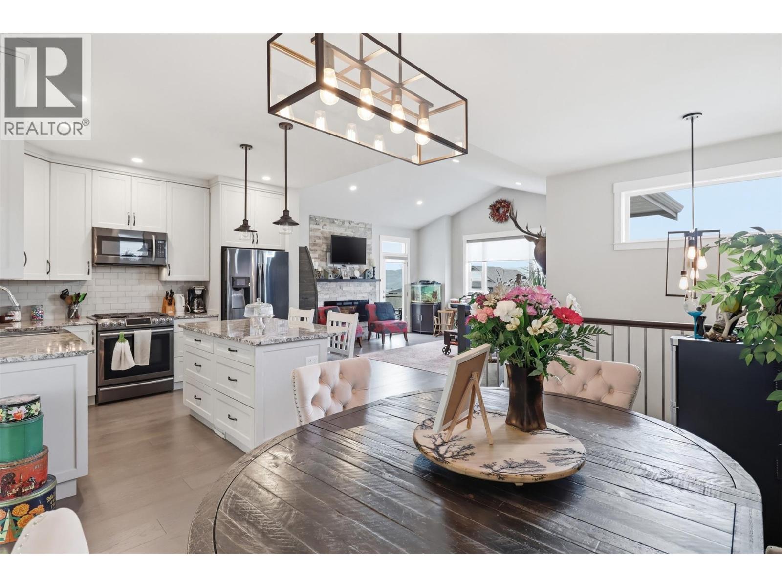 1580 EMERALD DRIVE - 7