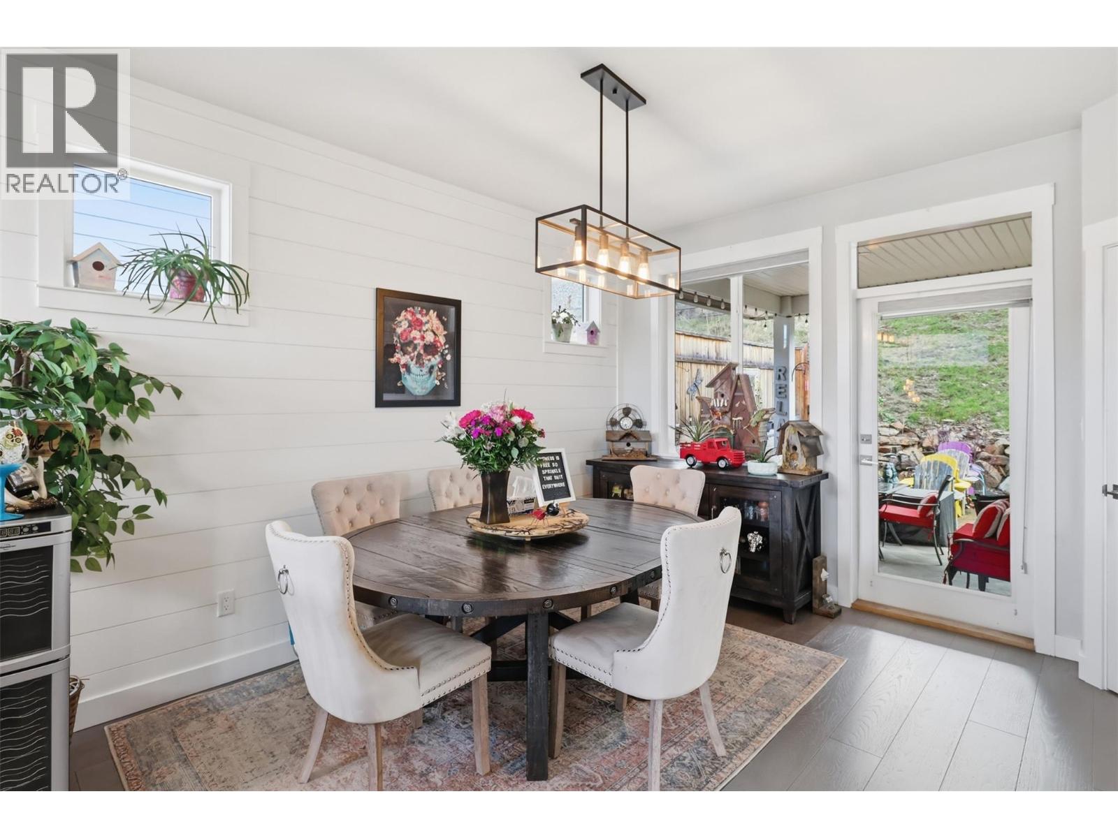 1580 EMERALD DRIVE - 11