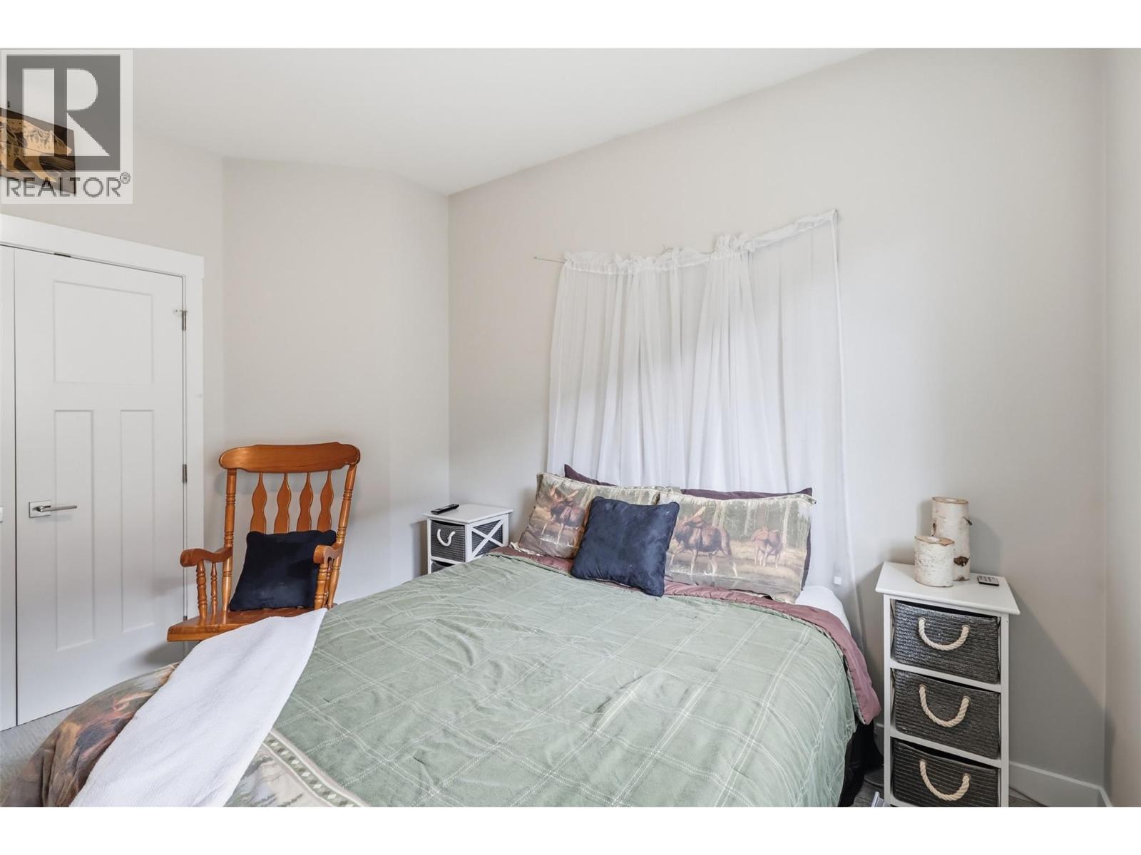 1580 EMERALD DRIVE - 27