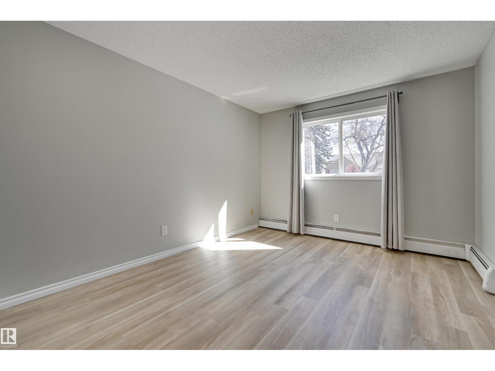 #113 10838 108 ST NW, Edmonton
