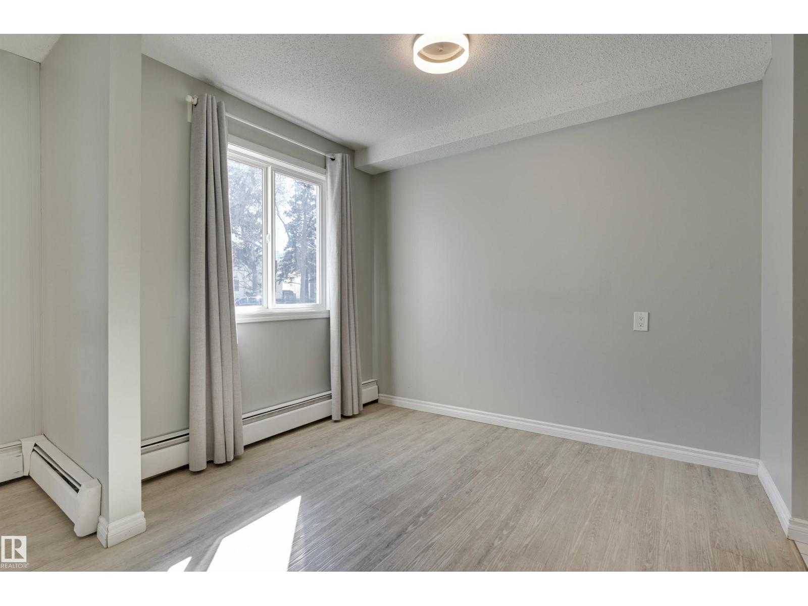 #113 10838 108 ST NW, Edmonton