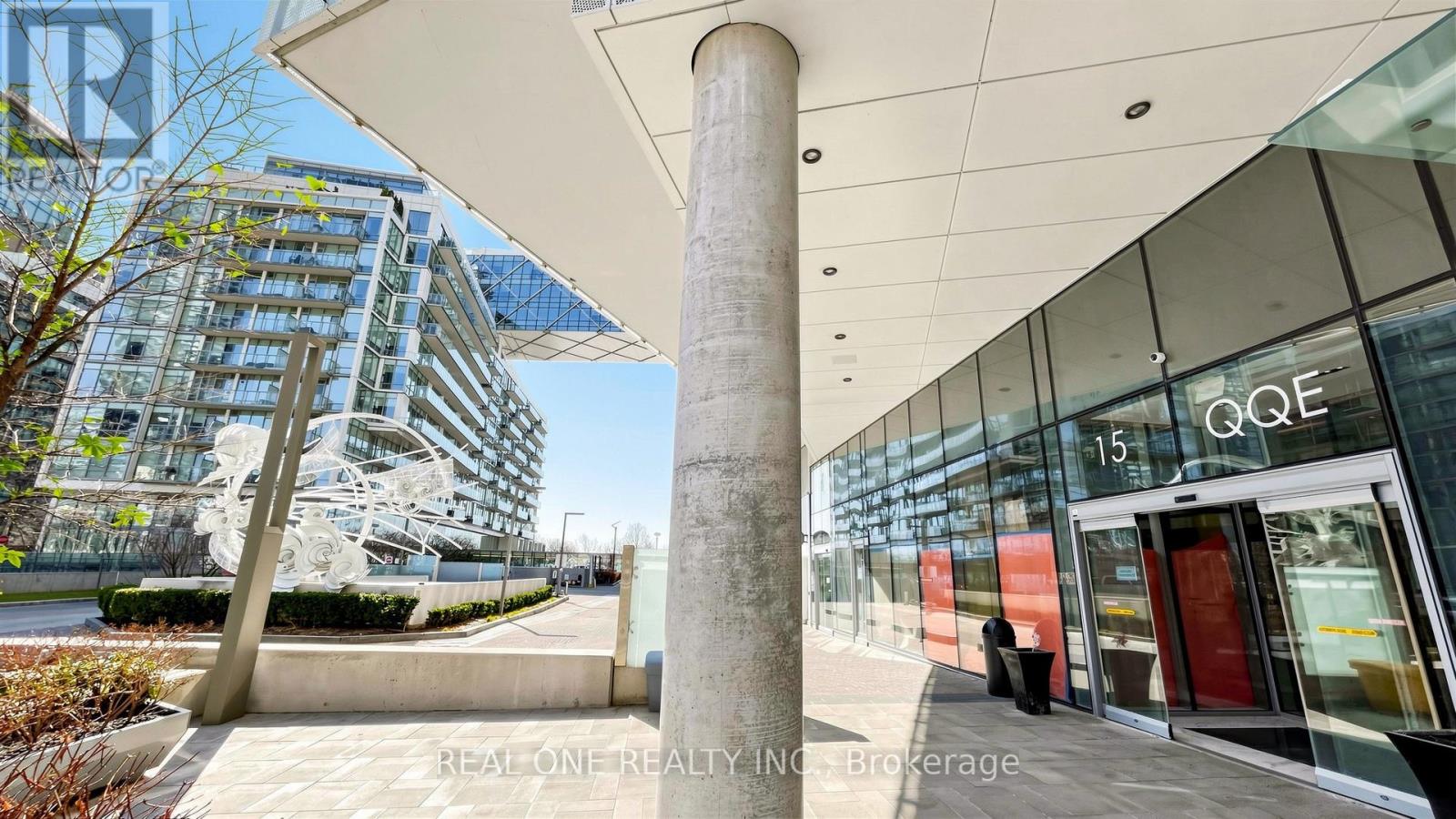 #907 15 QUEENS QUAY E - 49