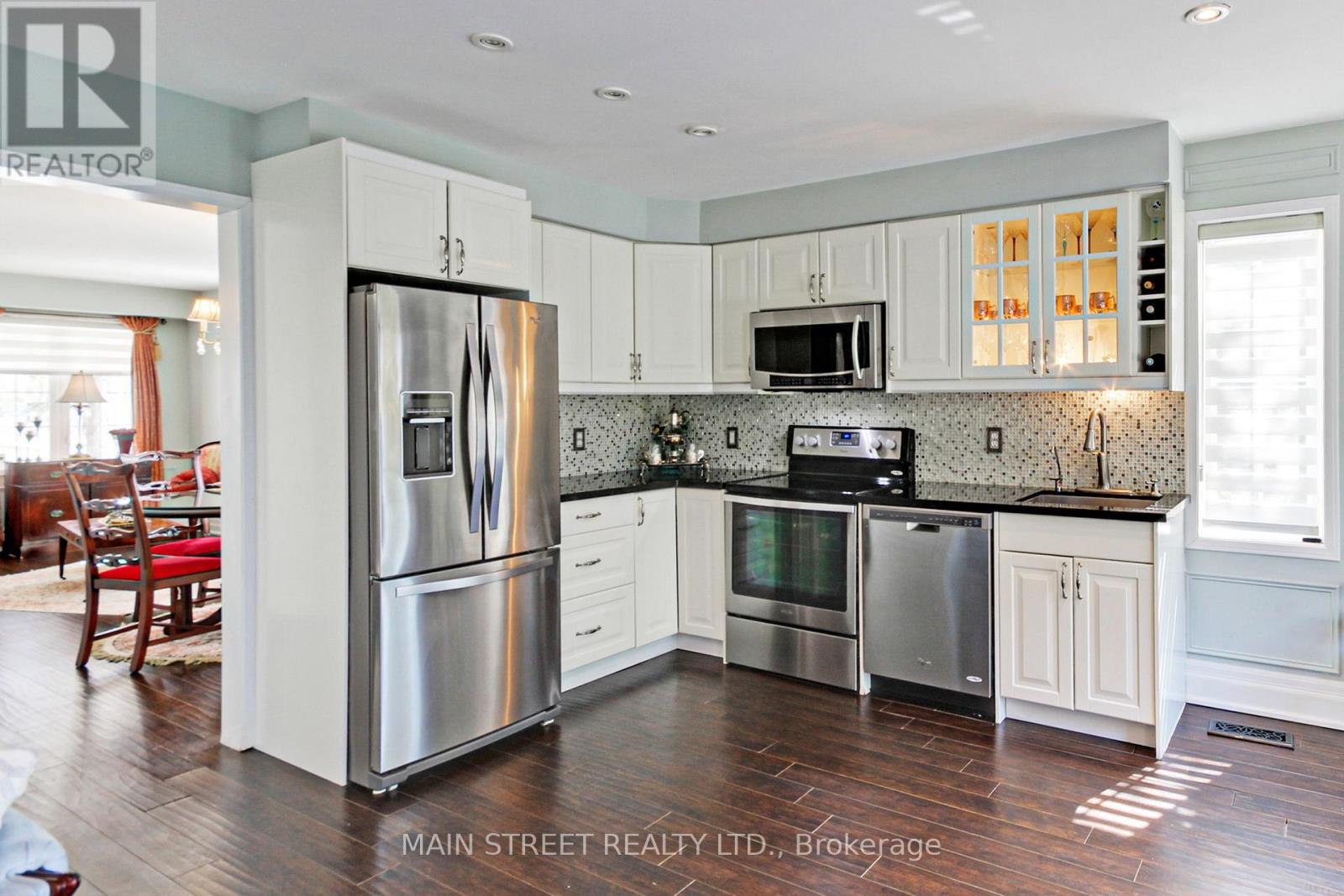 108 HOLLANDVIEW TRAIL - 10