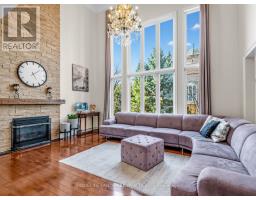 59 Black Walnut Crescent, Richmond Hill, ON L4B3S3 Photo 9