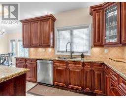 59 Black Walnut Crescent, Richmond Hill, ON L4B3S3 Photo 6