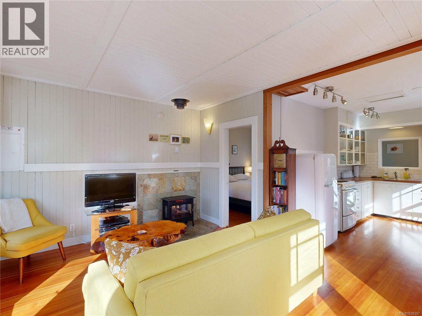 2065 ARLEIGH PL - 72