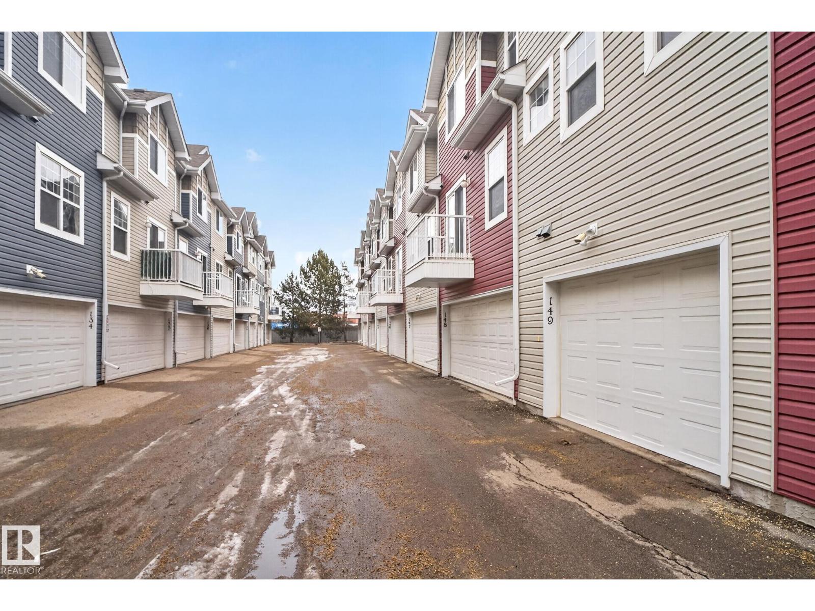 #149 5604 199 ST NW - 38