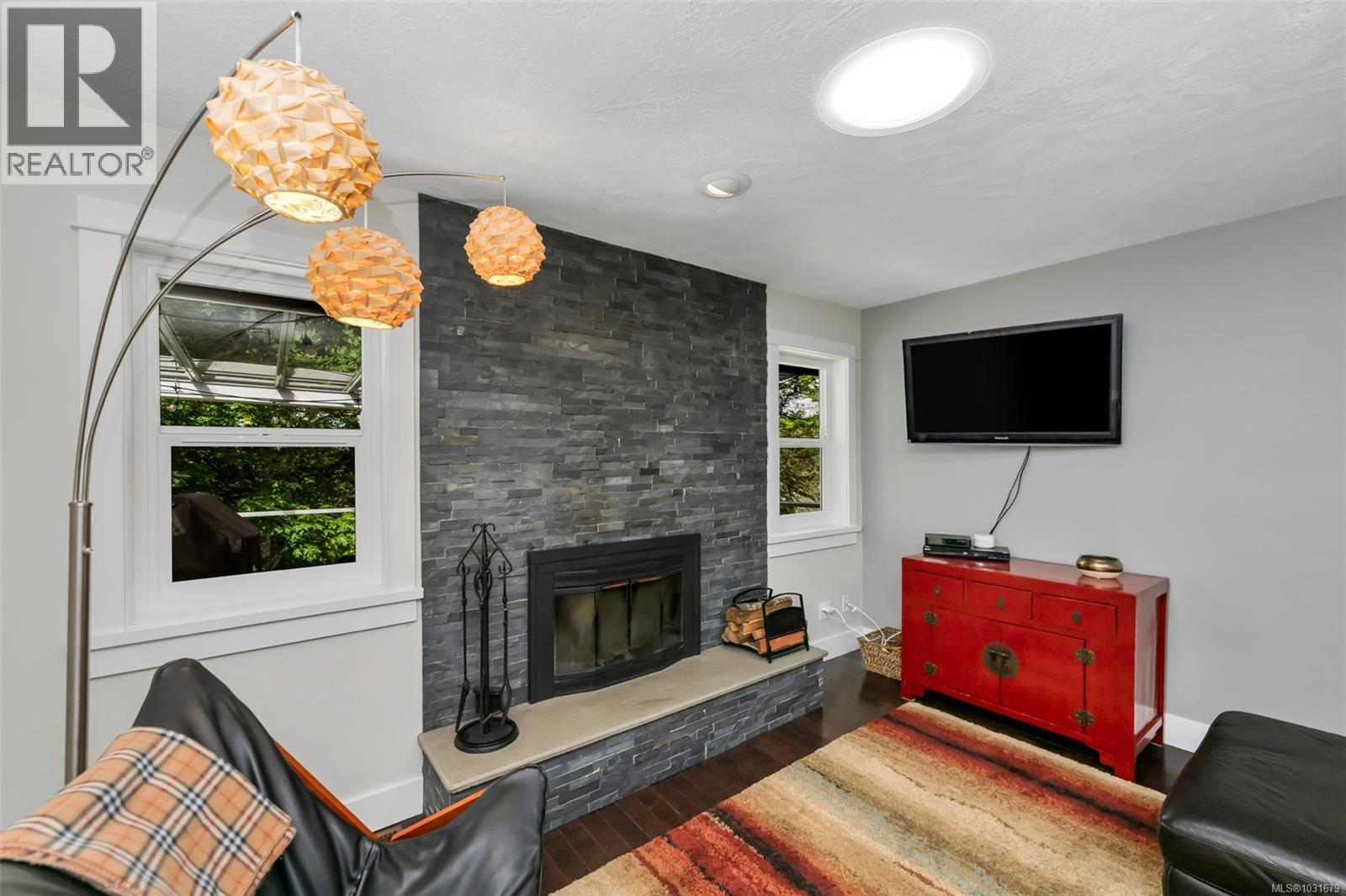 4008 Bow Rd, Saanich