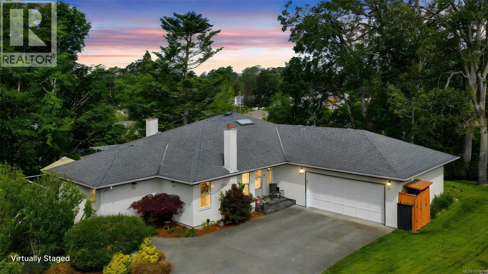 4008 Bow Rd, Saanich