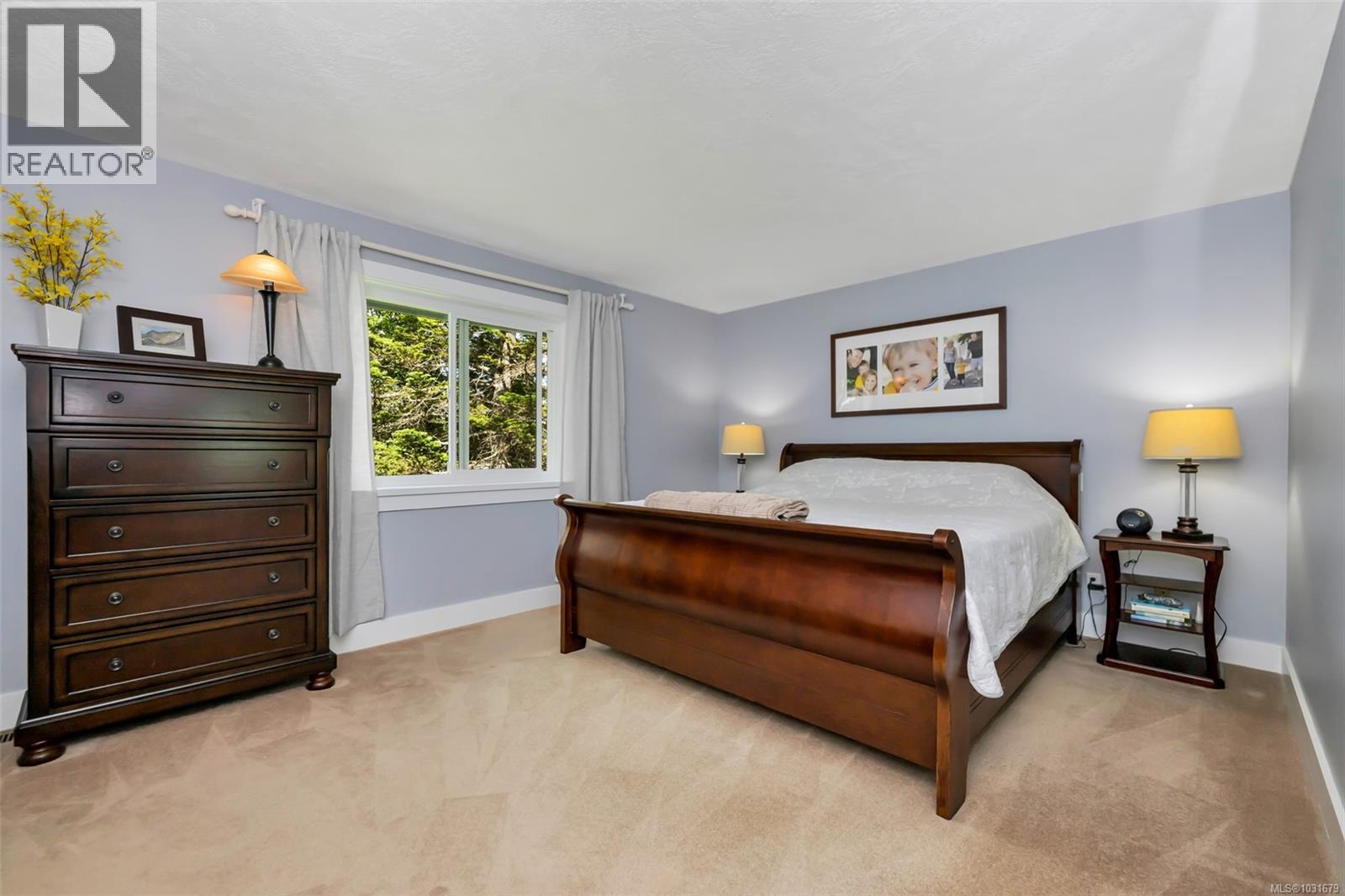 4008 Bow Rd, Saanich