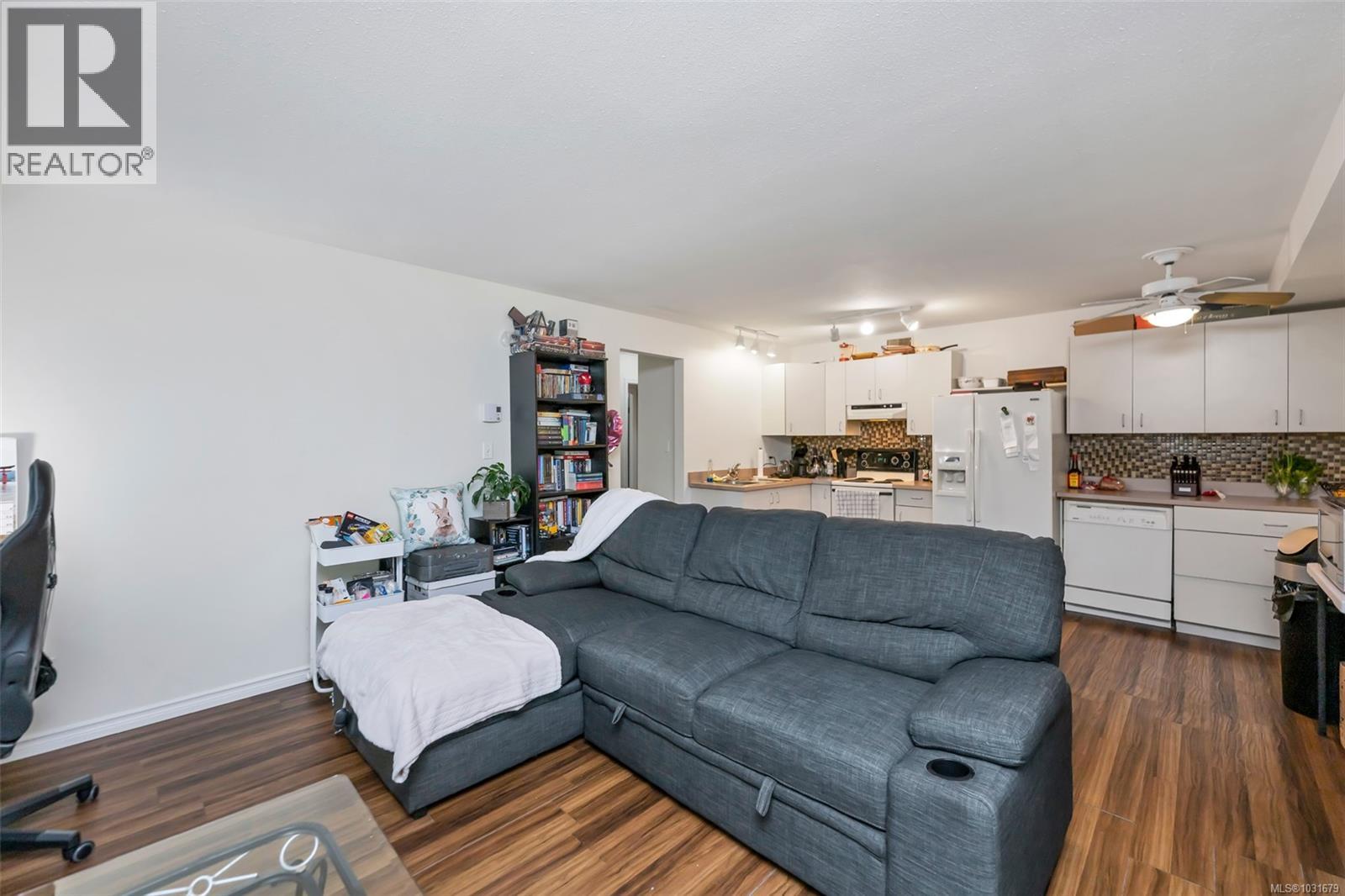 4008 Bow Rd, Saanich