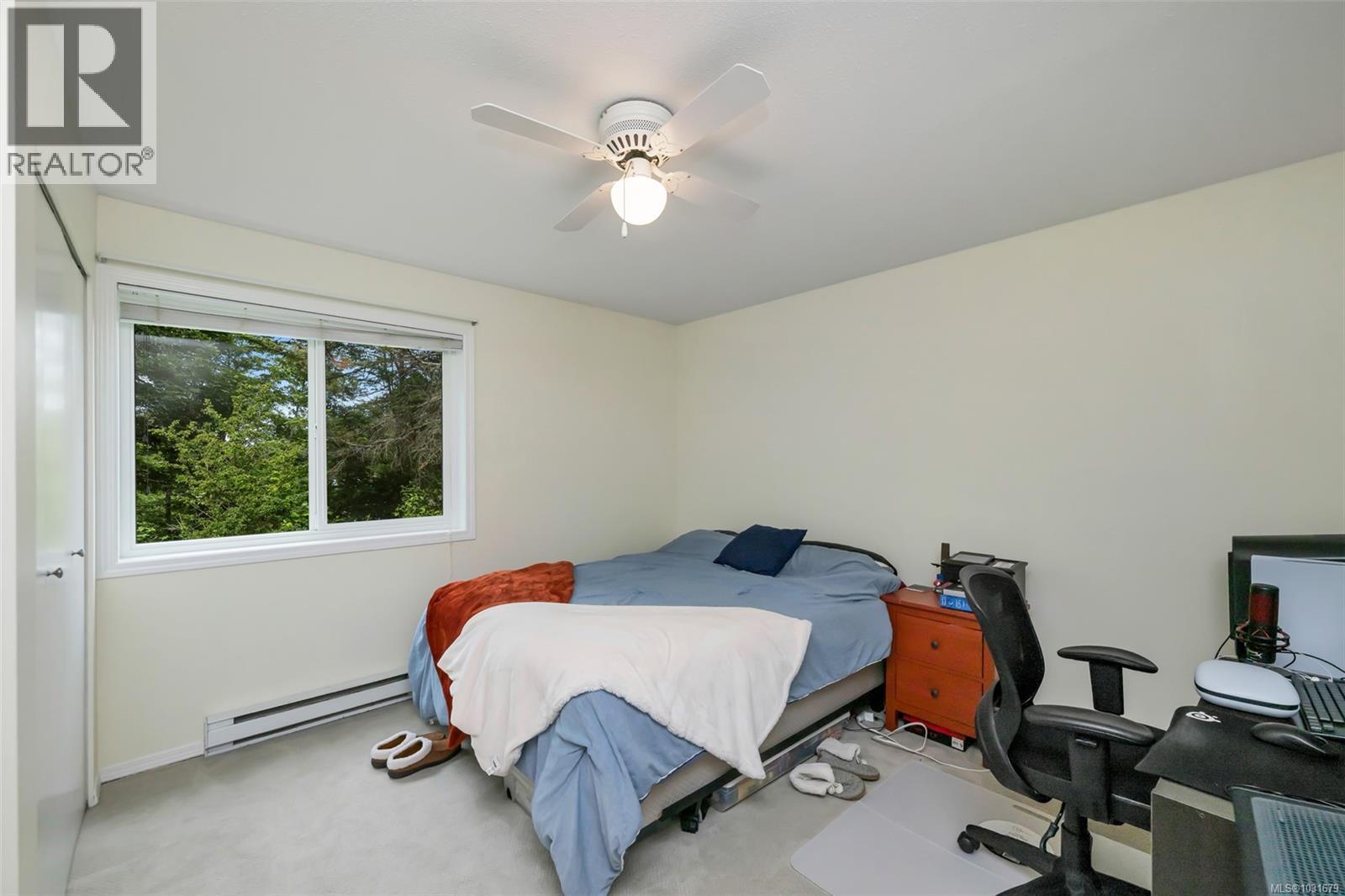 4008 Bow Rd, Saanich