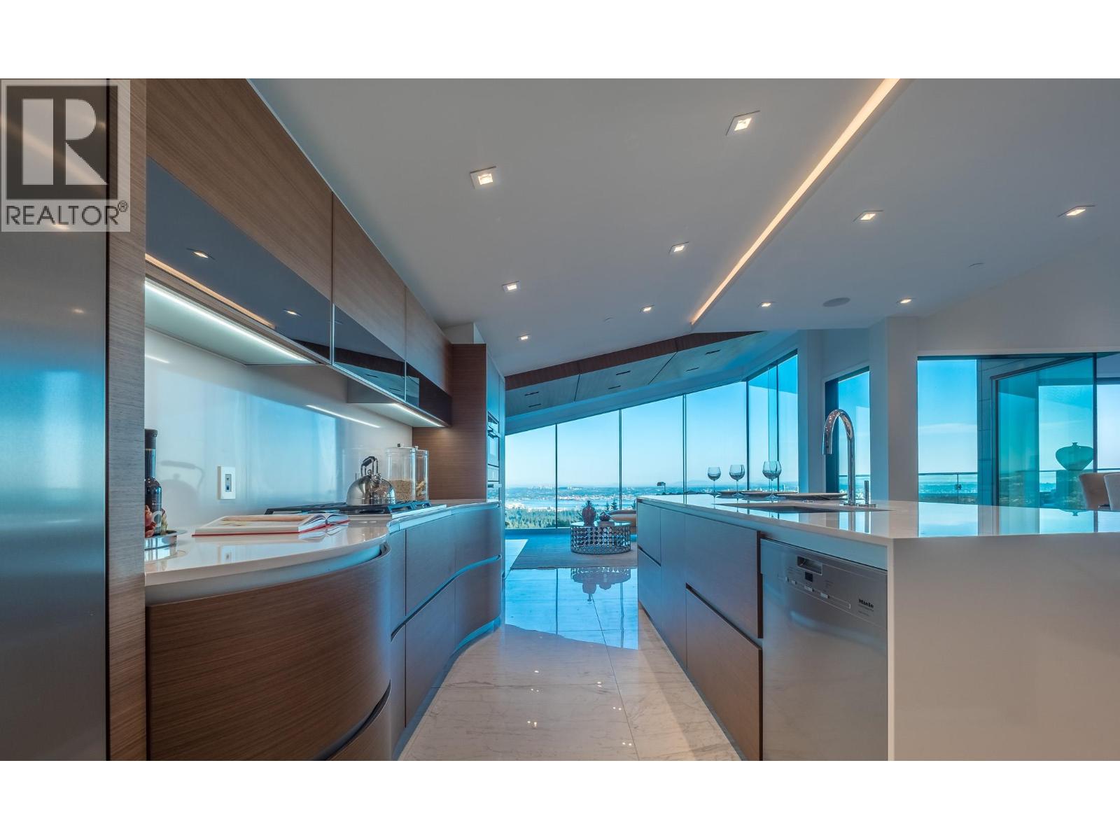 1060 CRESTLINE ROAD, West Vancouver