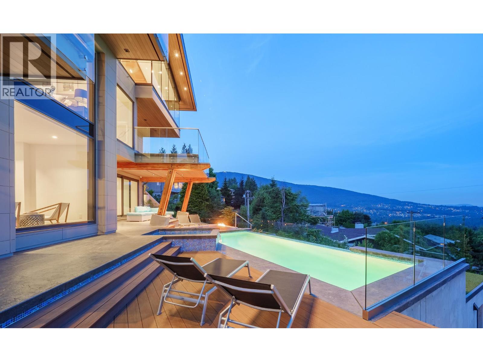 1060 CRESTLINE ROAD, West Vancouver