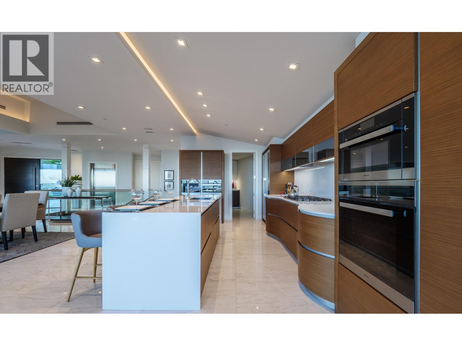 1060 CRESTLINE ROAD, West Vancouver