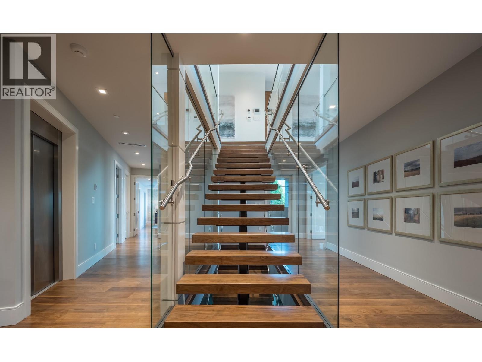 1060 CRESTLINE ROAD, West Vancouver
