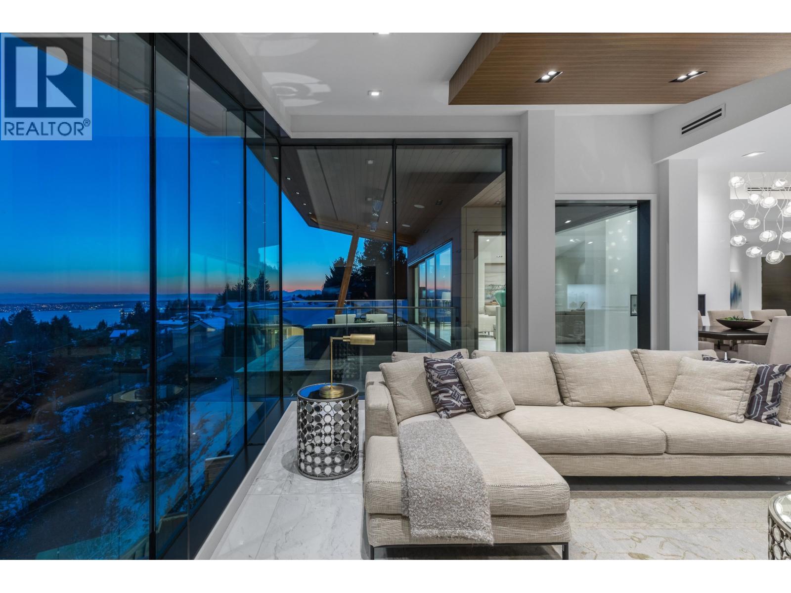 1060 CRESTLINE ROAD, West Vancouver