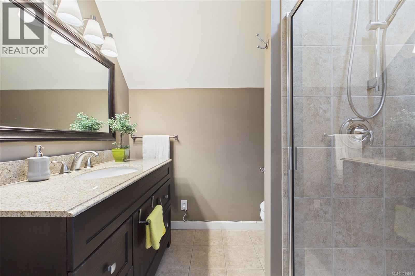 5246 LOST LAKE RD - 30