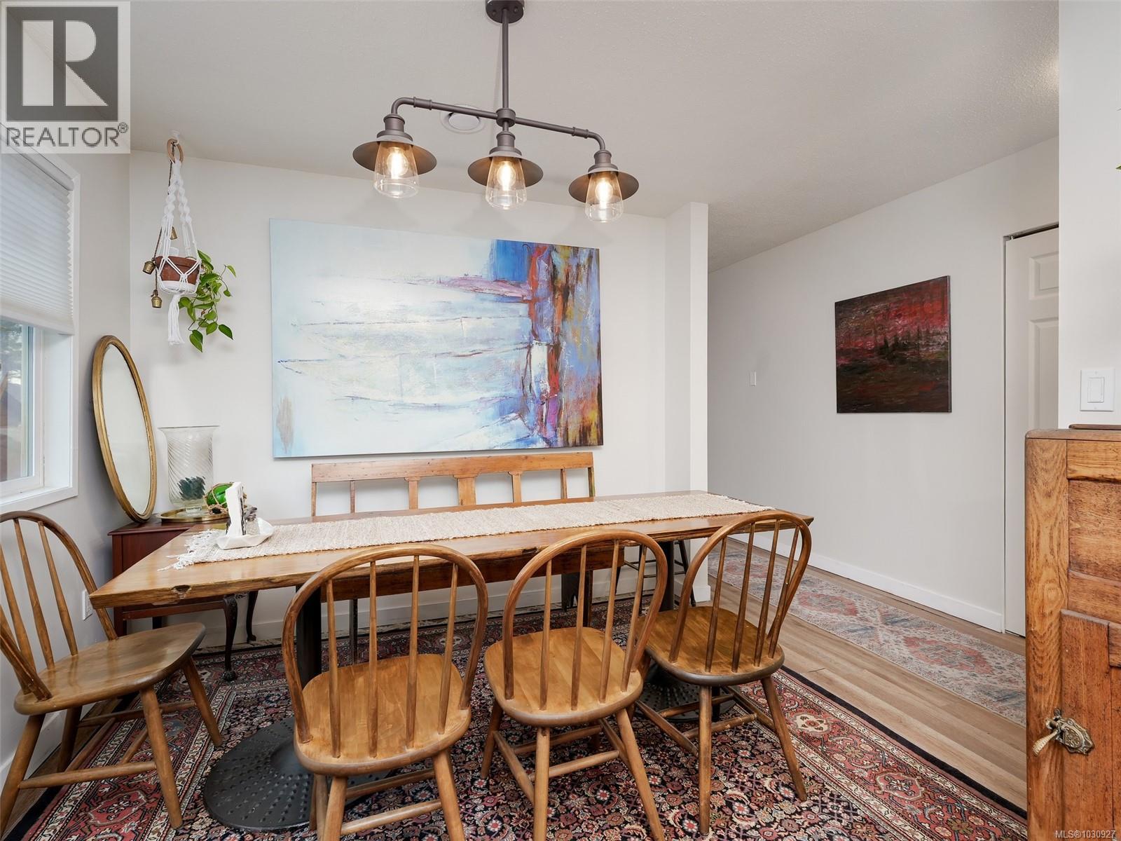 867 McKenzie Ave - 4