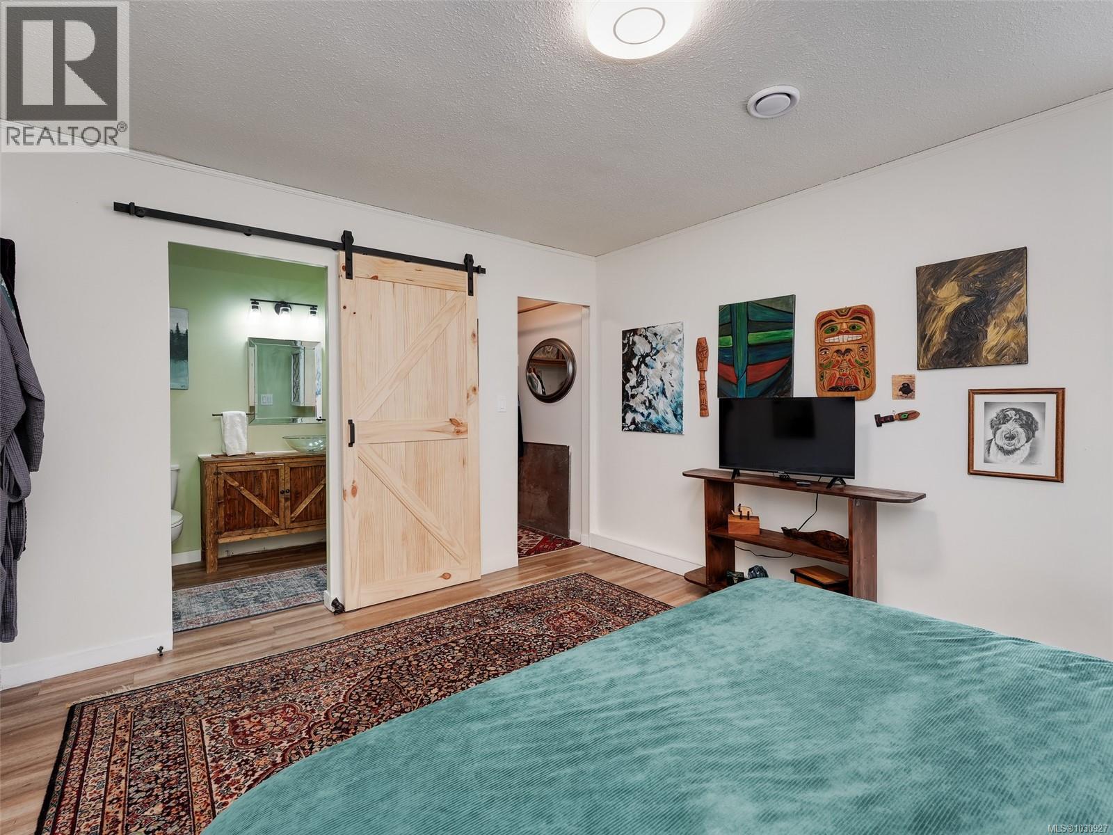 867 McKenzie Ave - 9