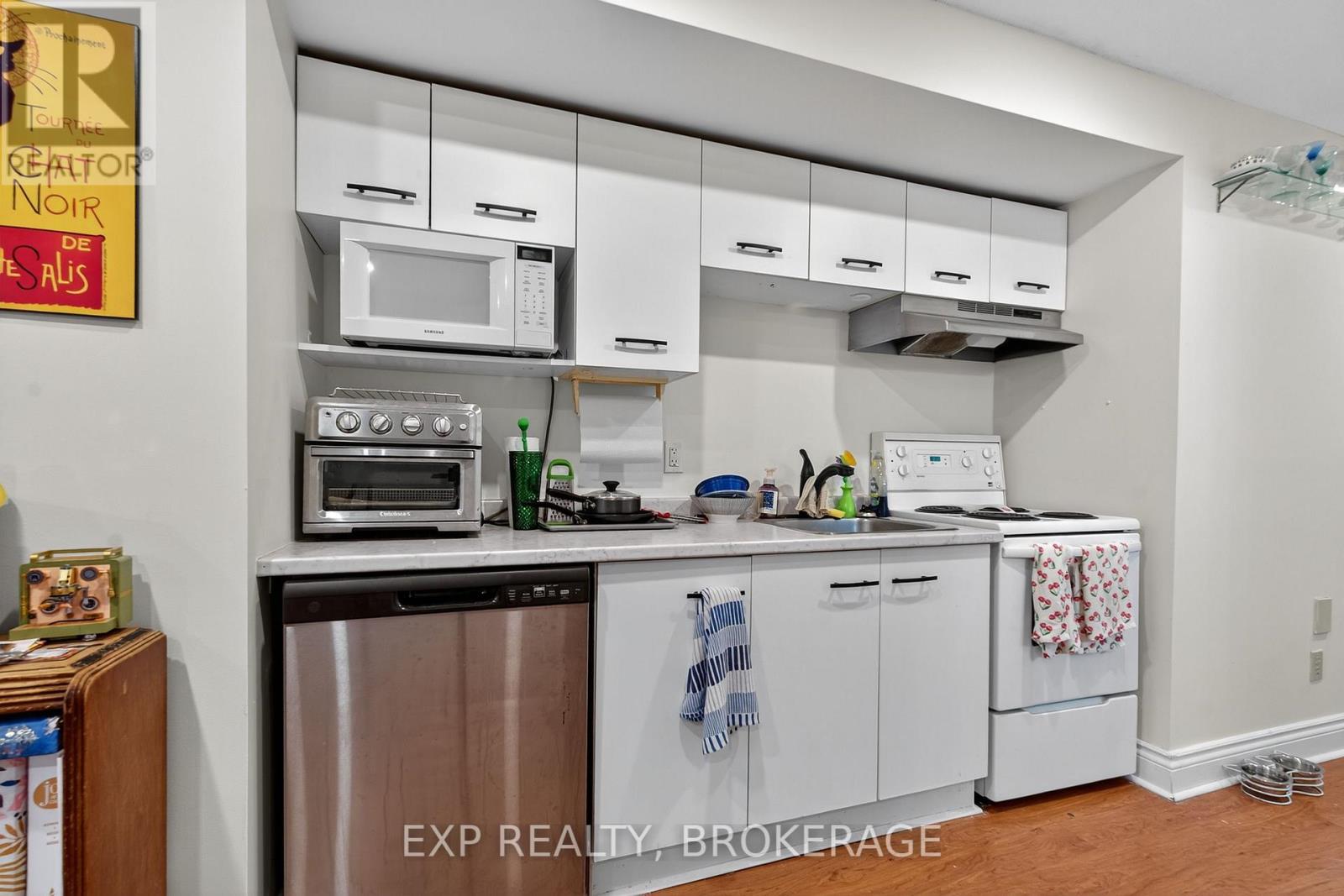 753 RIDLEY DRIVE - 22