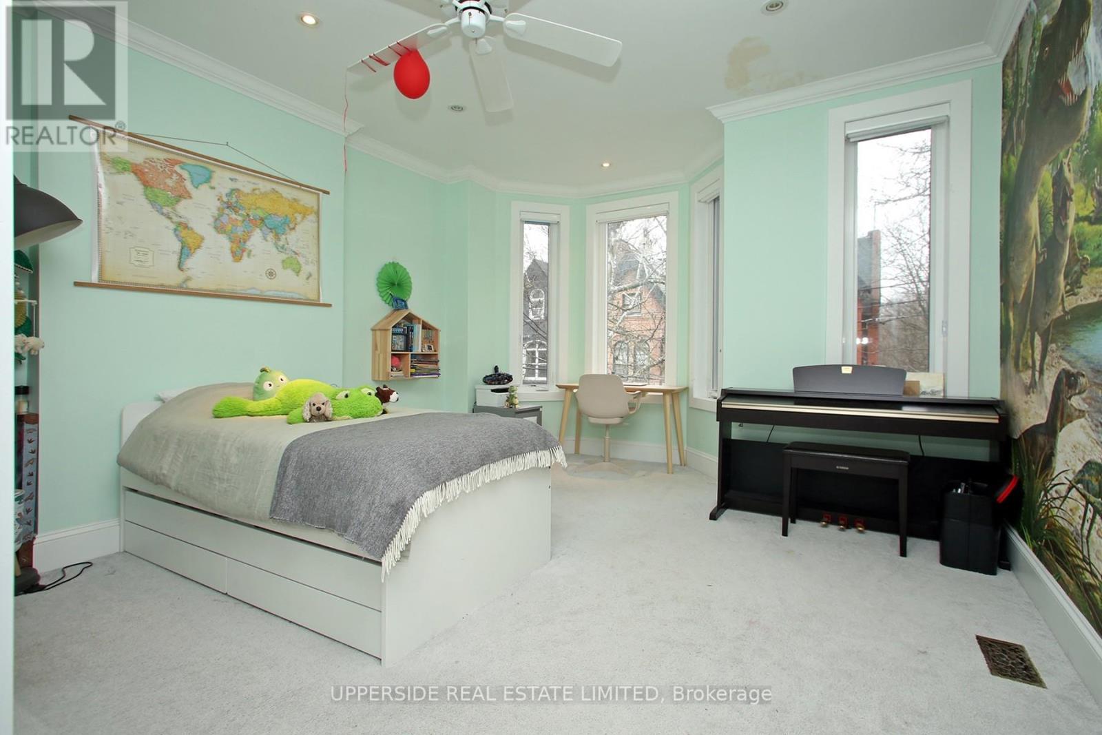 153 COLLIER STREET - 14