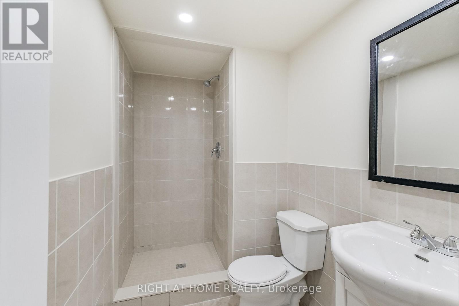 36 MAPLESHADE DRIVE - 38