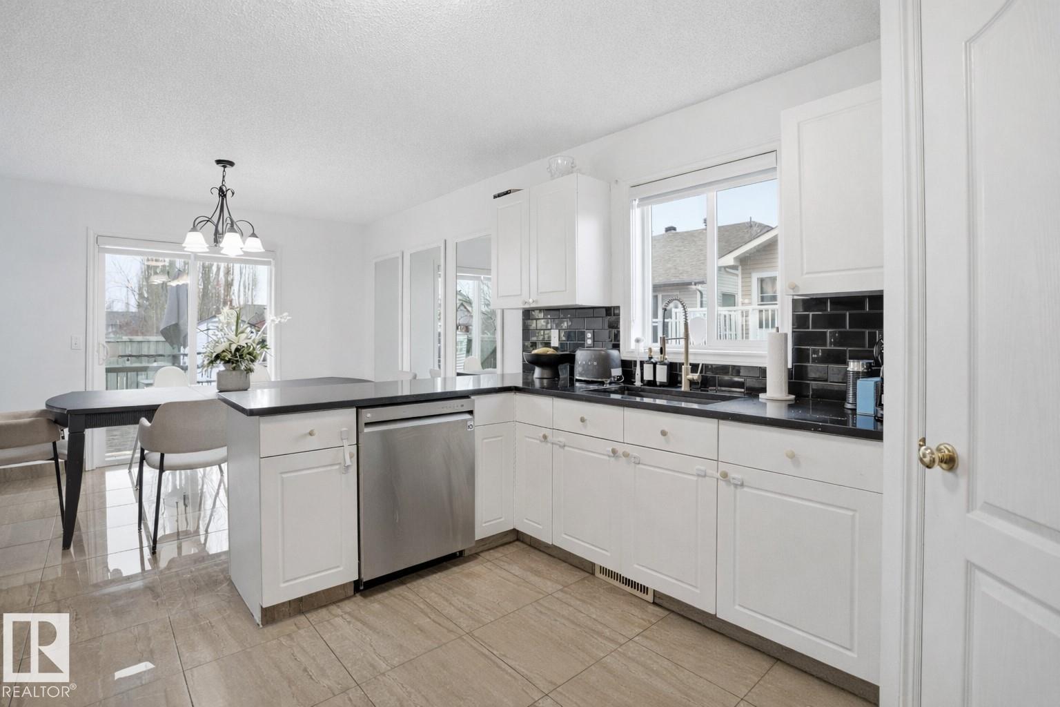 4619 202 ST NW - 10
