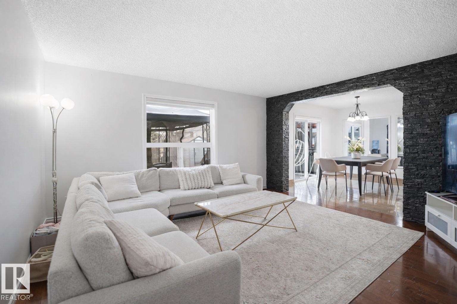 4619 202 ST NW - 13