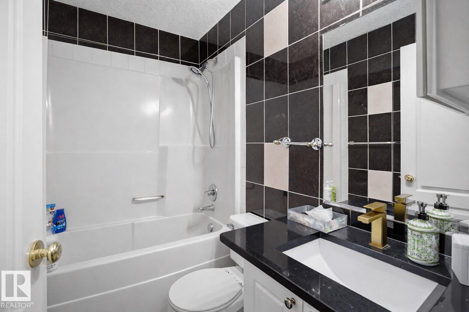 4619 202 ST NW - 25